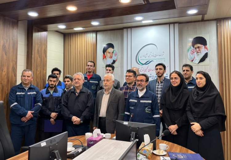 کارکنان منابع انسانی پتروشیمی ارومیه تجلیل شدند