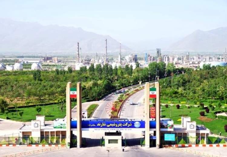 اعلام آمادگی مدیرعامل پتروشیمی شازند برای تحقق شعار سال ۱۴۰۴