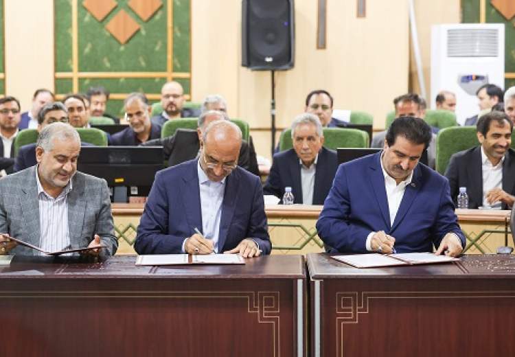 تفاهم‌نامه سه‌جانبه بانک رفاه کارگران، استانداری کرمانشاه و پتروشیمی بیستون