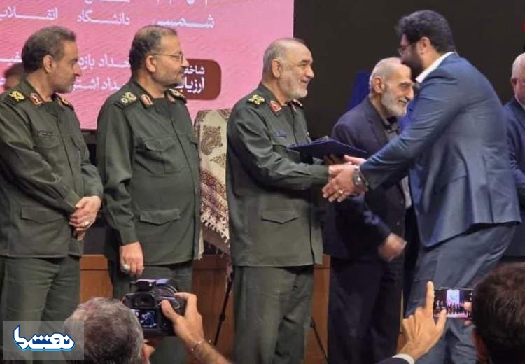 تقدیر فرمانده کل سپاه از مدیرعامل پتروشیمی مارون