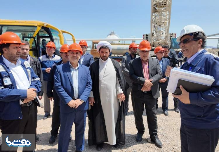 دیدار مشاور وزیر دفاع با مدیرعامل پتروشیمی تبریز 