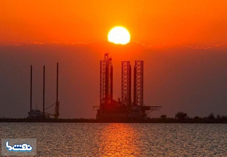 هدررفت ثروت عظیم نفتی ایران و گسترش طاعون فقر و فساد