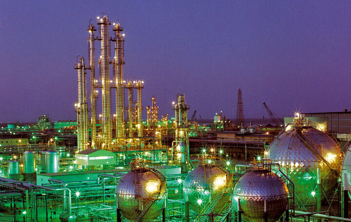 رشد نجومی سود خالص و عملیاتی در پتروشیمی شازند